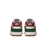 Nike Dunk Low Gorge Green Angle 3