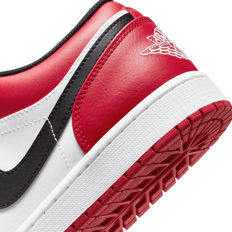 Jordan 1 Low Bred Toe Angle 5