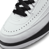 Air Jordan 2 Retro OG (GS) Angle 4