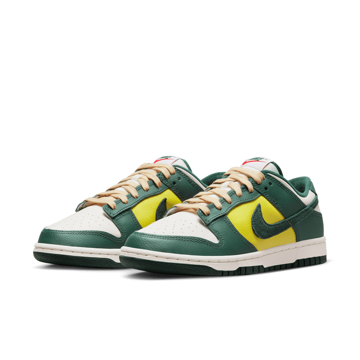 Nike Dunk Low Noble Green Angle 2