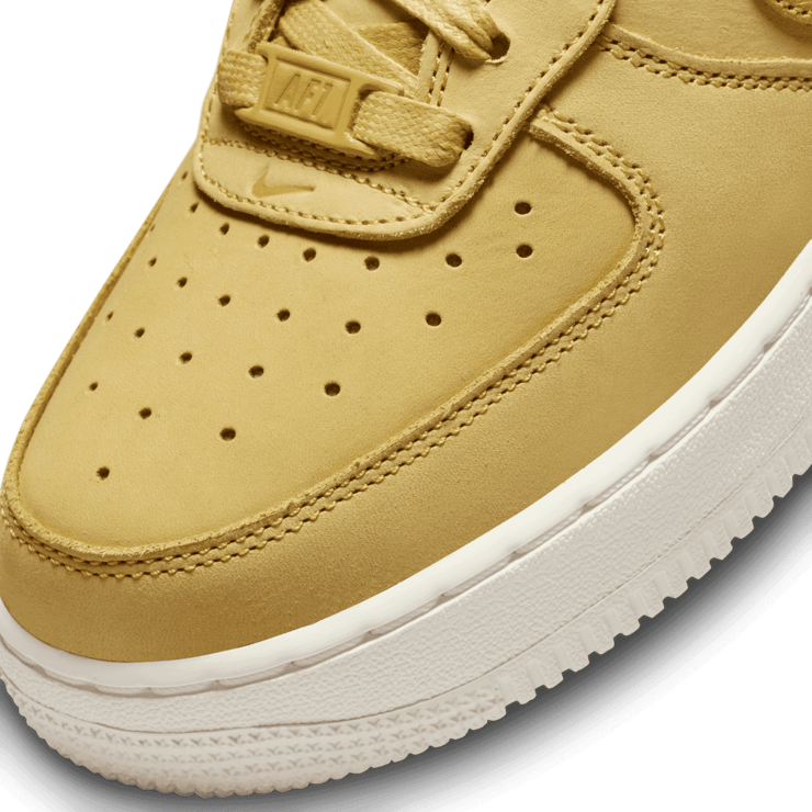 Nike Air Force 1 Low Gold Nubuck (W) Angle 4