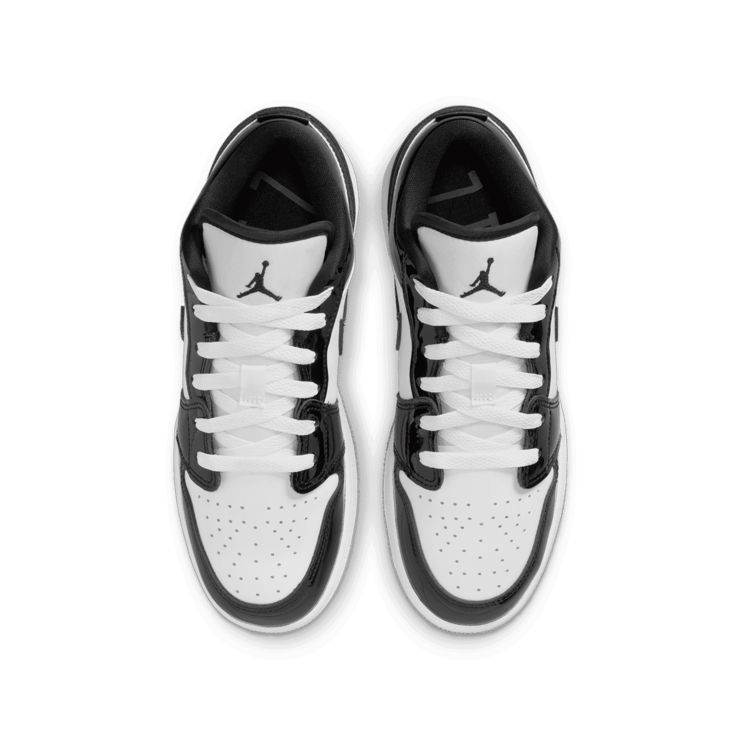 Air Jordan 1 Low SE Concord (GS) Angle 1