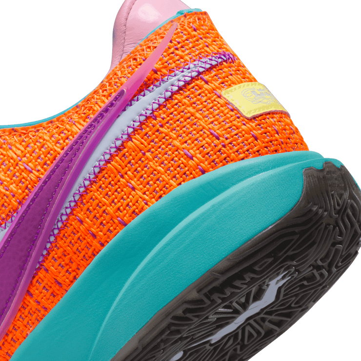 Nike LeBron 20 Chosen 1 Angle 5