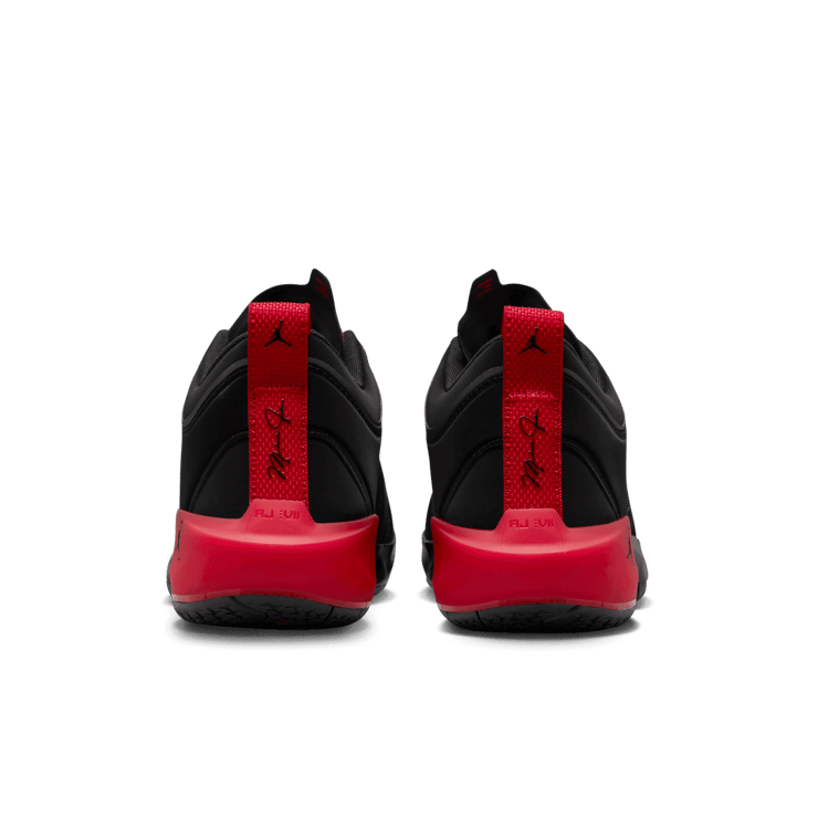Air Jordan 37 Low Bred Angle 3