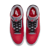 Air Jordan 3 Retro SE Red Cement Angle 1