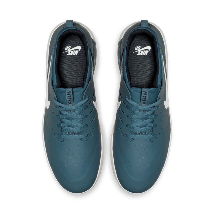 Nike SB Nyjah Free Thunderstorm Angle 1