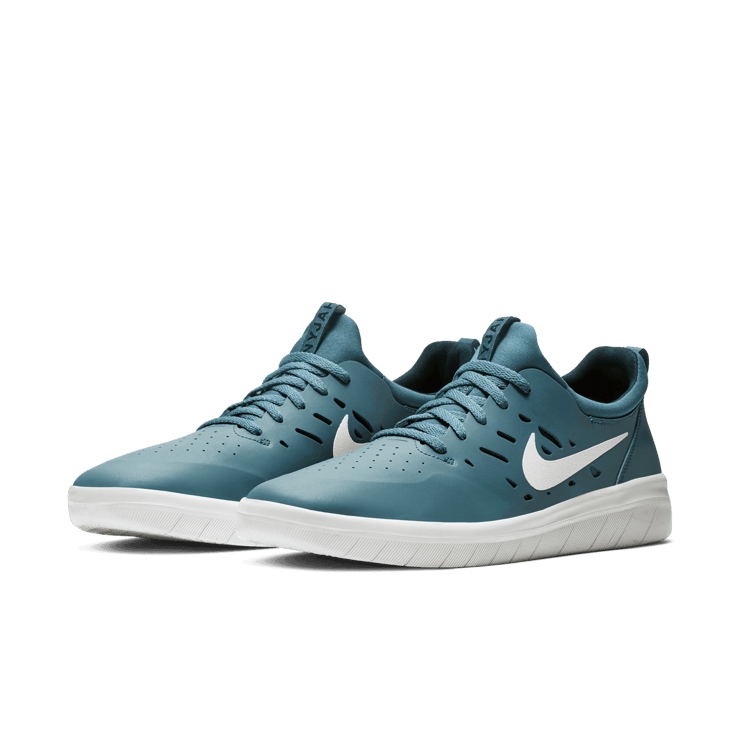 Nike SB Nyjah Free Thunderstorm Angle 2