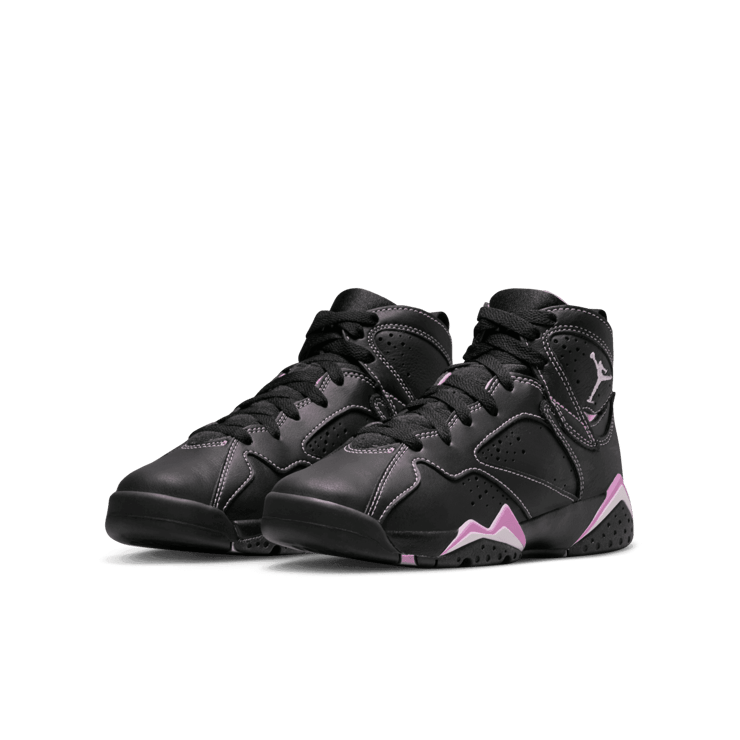 Air Jordan 7 Retro Barely Grape (GS) Angle 2