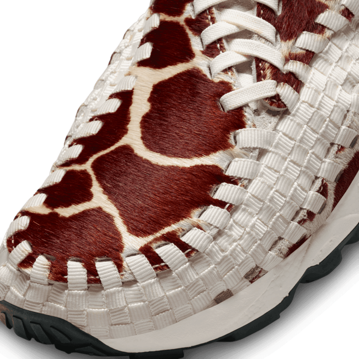 Nike Air Footscape Woven Giraffe (W) Angle 4