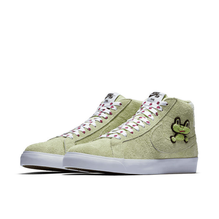 Nike SB Blazer Frog Skateboards Angle 2