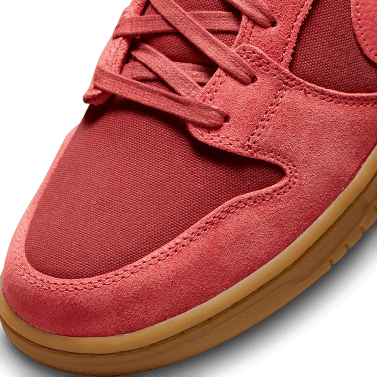 Nike SB Dunk Low Adobe Angle 4