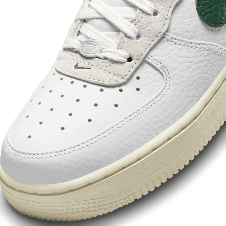 Nike Air Force 1 Low Command Force Summit White Gorge Green (W) Angle 3