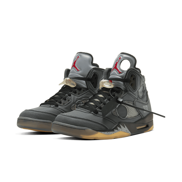 Air Jordan 5 Retro Off-White Angle 2