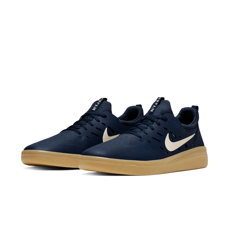 Nike SB Nyjah Free Navy Gum Angle 2