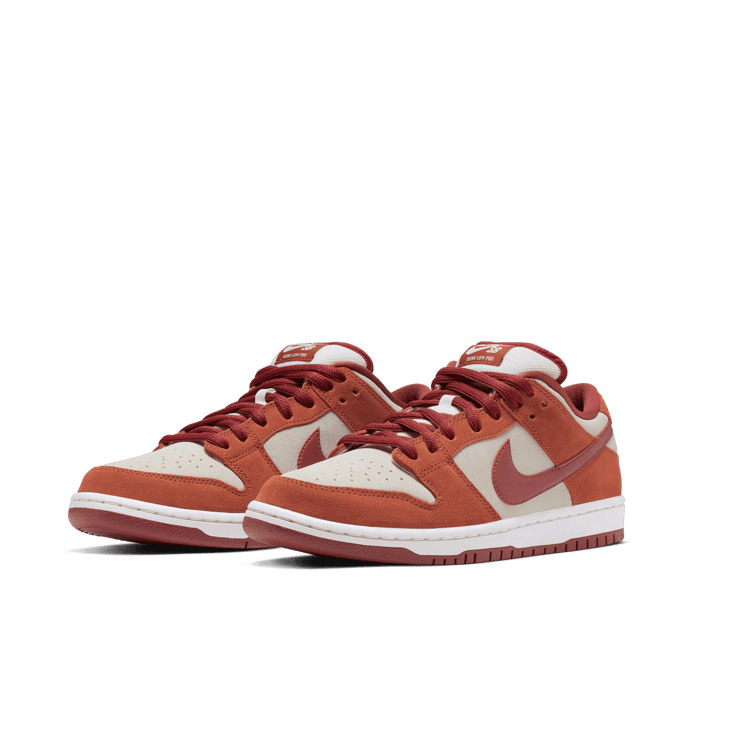 Nike SB Dunk Low Pro Dark Russet Cedar Angle 2