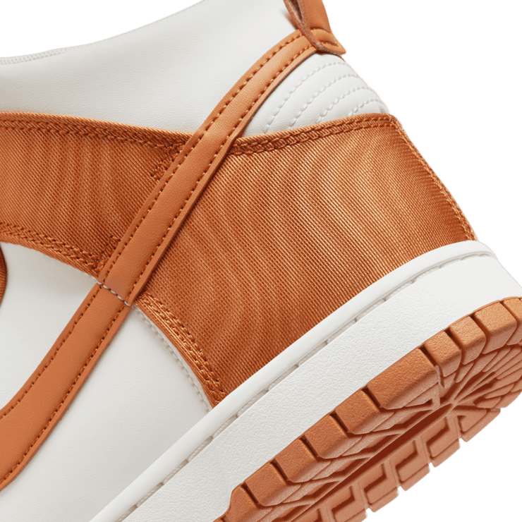 Nike Dunk High SE Monarch Angle 2