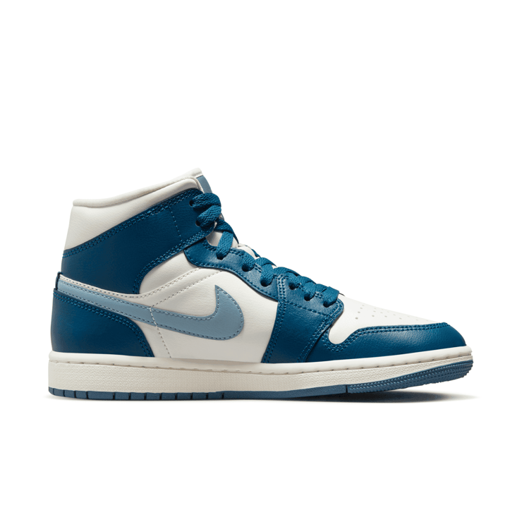 Air Jordan 1 Mid Sky J French Blue (W) Angle 0