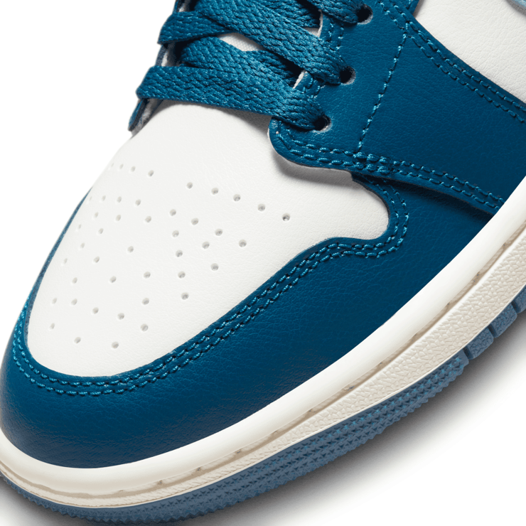 Air Jordan 1 Mid Sky J French Blue (W) Angle 2