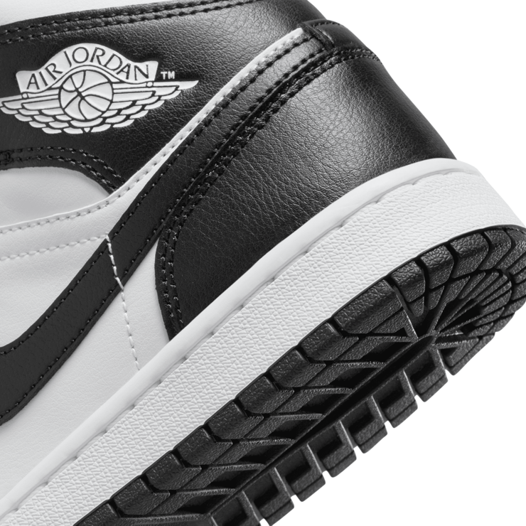 Air Jordan 1 Mid Panda (W) Angle 5