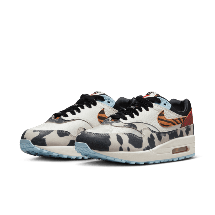 Nike Air Max 1 '87 Great Indoors (W) Angle 2