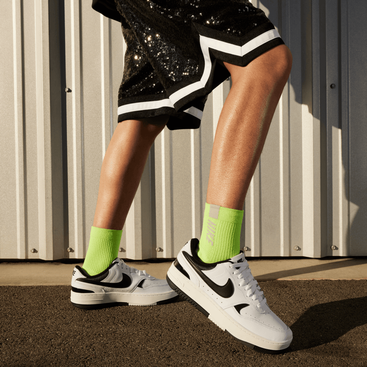 Nike Gamma Force White Black (W) Angle 9