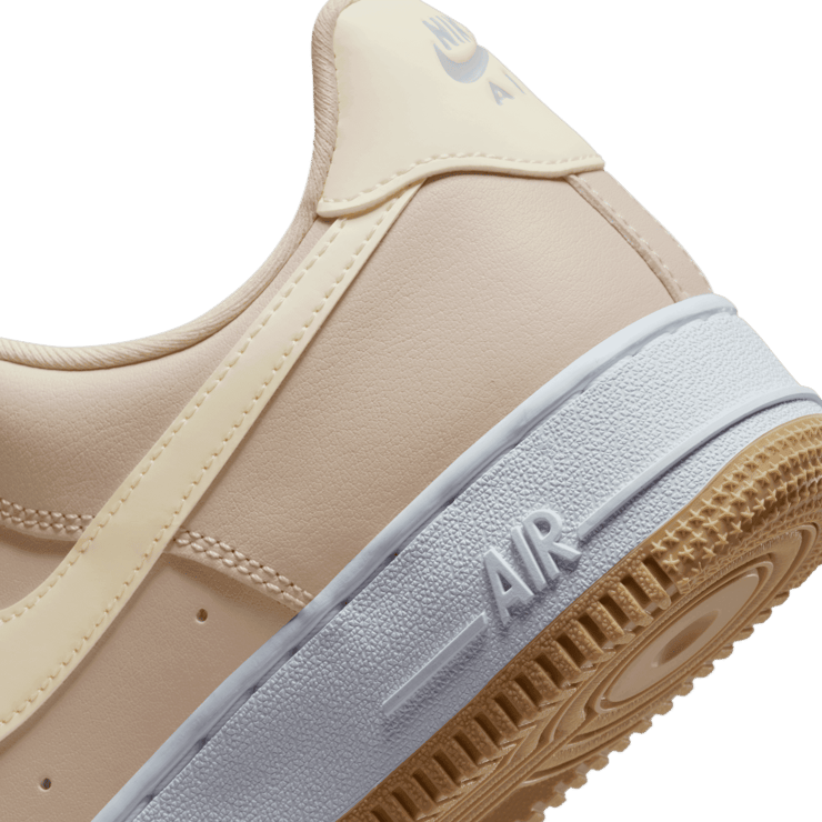Nike Air Force 1 '07 Low Sanddrift Coconut Milk (W) Angle 5