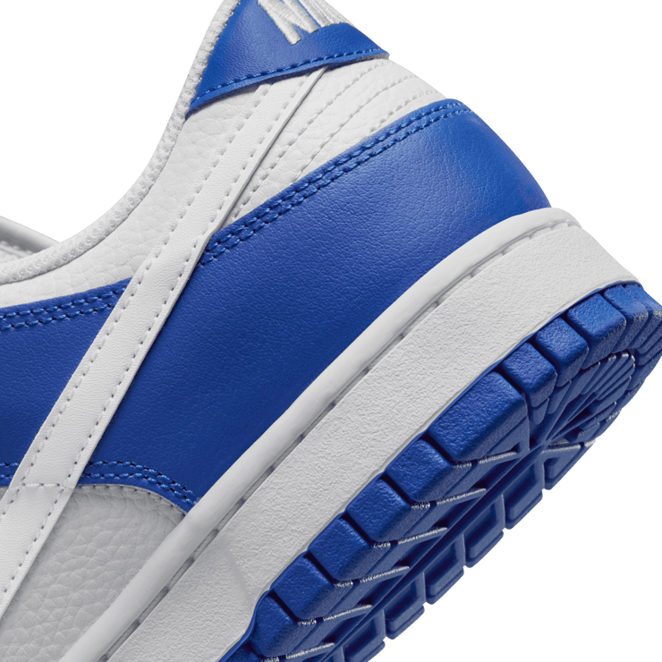 Nike Dunk Low Reverse Kentucky Angle 5