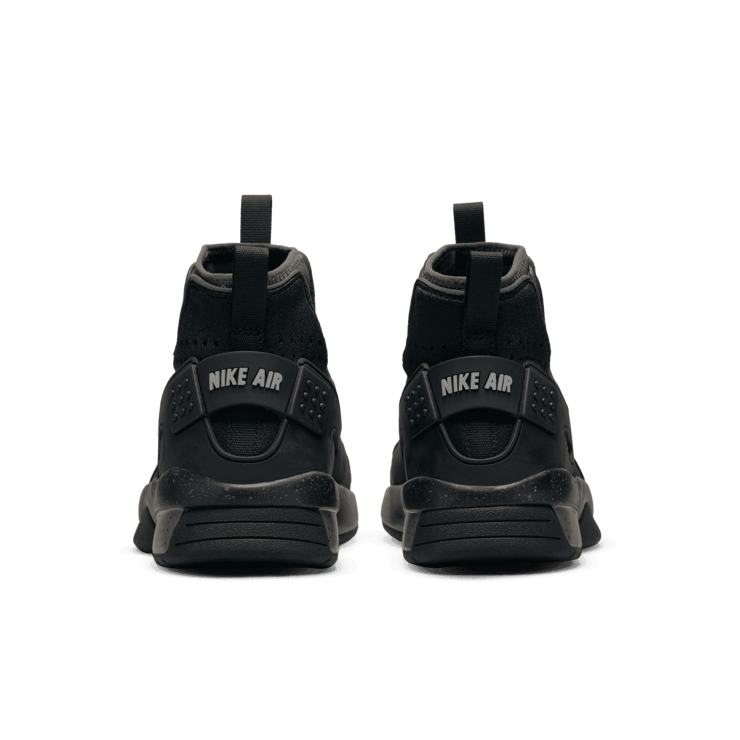 Nike ACG Air Mowabb OG Off Noir Angle 3
