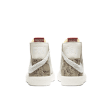 Nike SB Blazer Mid Soulland FRI.day 03 Angle 3