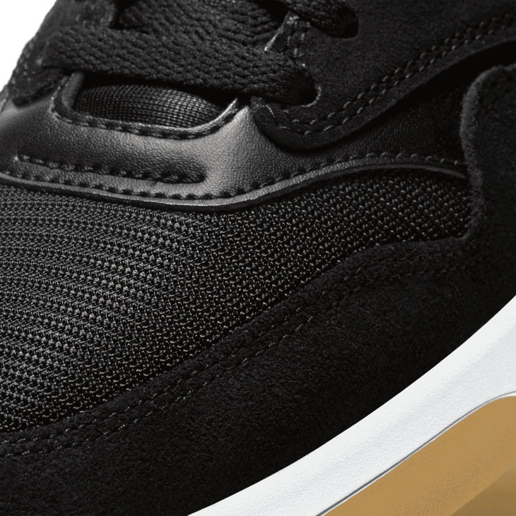 Nike SB GTS Return Black White Gum Angle 4