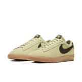 Nike SB Blazer Low GT Olive Aura Angle 2