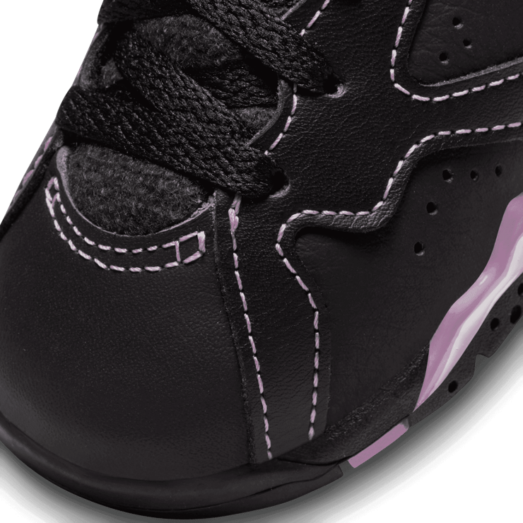 Air Jordan 7 Retro Barely Grape (TD) Angle 4