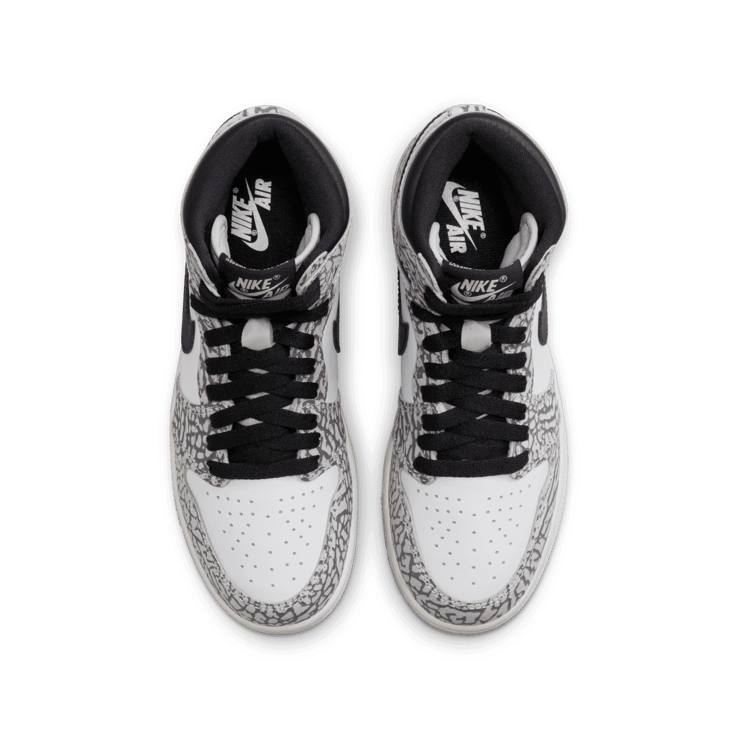 Air Jordan 1 High Elephant Print (GS) Angle 1