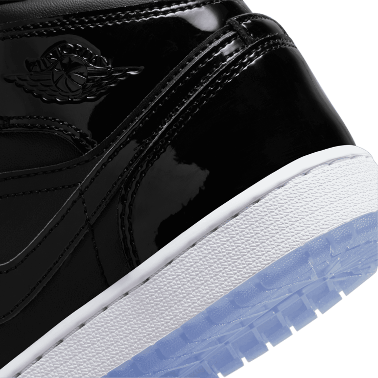 Air Jordan 1 Mid SE Space Jam (GS) Angle 5