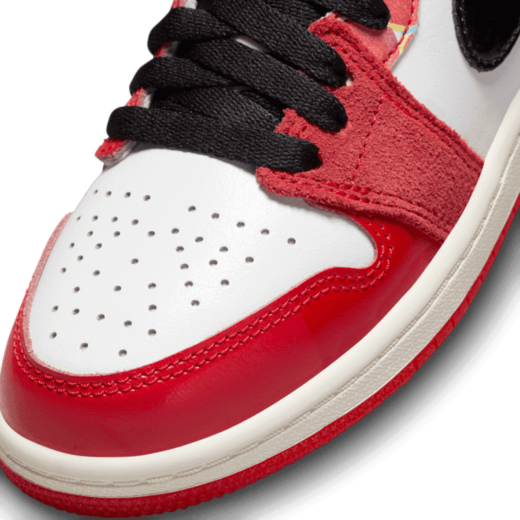 Air Jordan 1 High OG Spider-Man: Across the Spider-Verse Next Chapter (PS) Angle 4