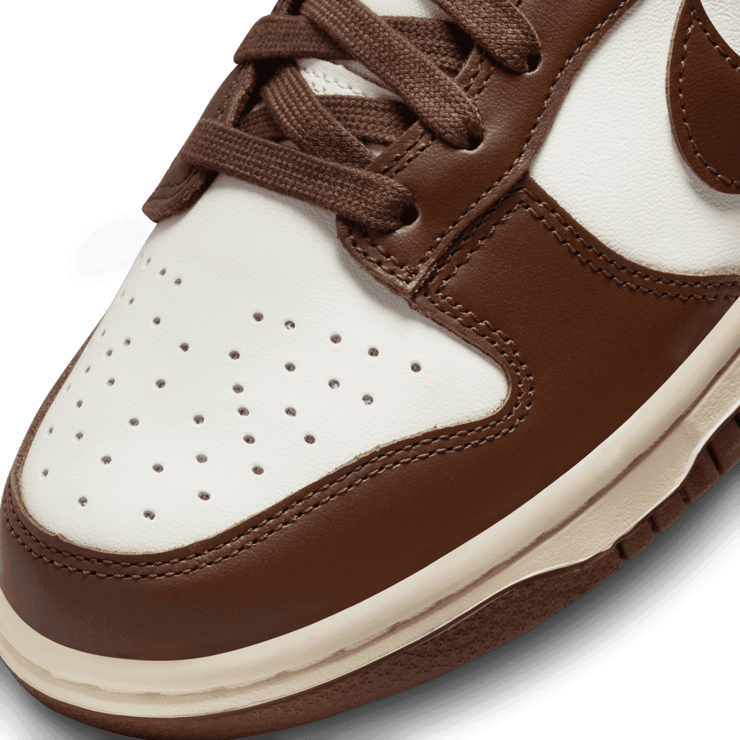 Nike Dunk Low Cacao Wow (W) Angle 4
