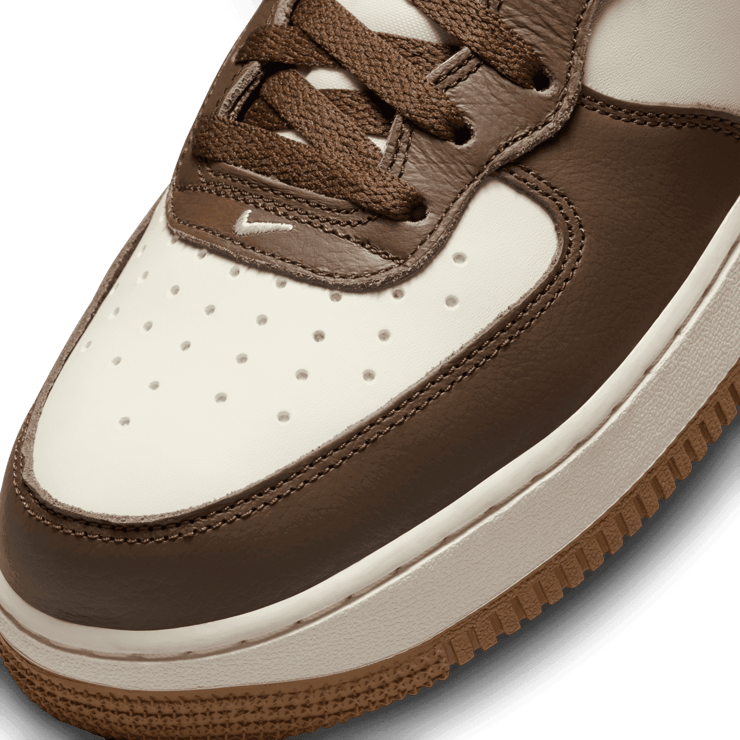 Nike Air Force 1 '07 Mid Brown Plaid Angle 4