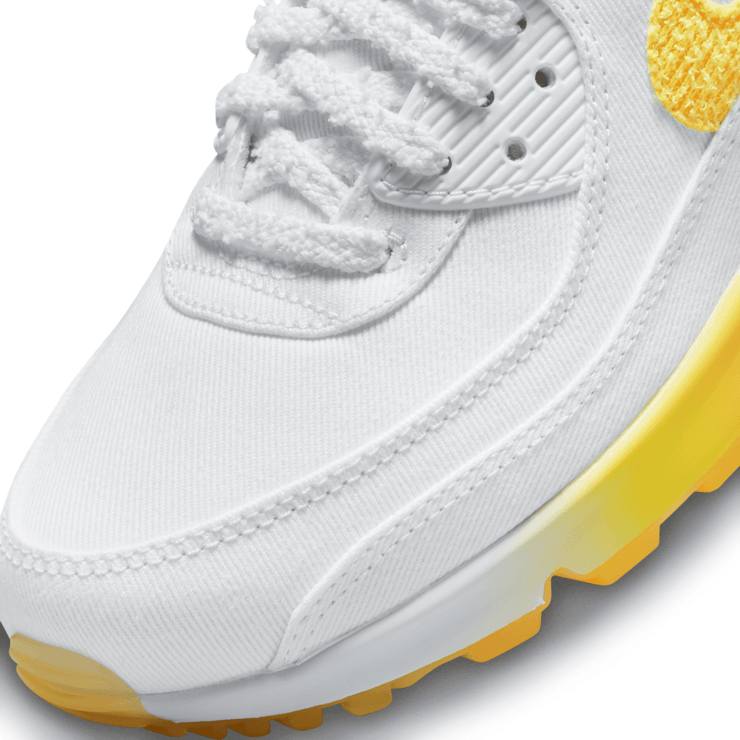 Nike Air Max 90 White Citron Pulse (W) Angle 6