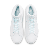 Nike SB Blazer Mid Premium White Glacier Angle 1