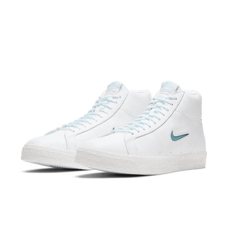 Nike SB Blazer Mid Premium White Glacier Angle 2