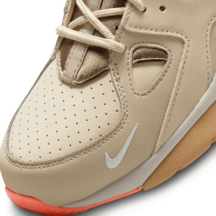 Nike ACG Air Mowabb OG Limestone Angle 5