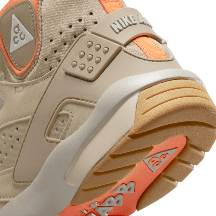 Nike ACG Air Mowabb OG Limestone Angle 6
