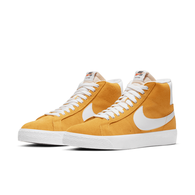 Nike SB Zoom Blazer Mid University Gold Angle 2