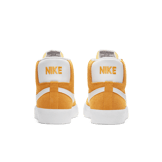 Nike SB Zoom Blazer Mid University Gold Angle 3