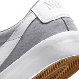 Nike SB Zoom Blazer Low Pro GT Wolf Grey Angle 5
