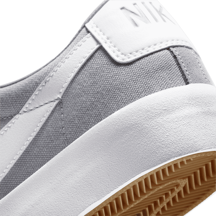 Nike SB Zoom Blazer Low Pro GT Wolf Grey Angle 5