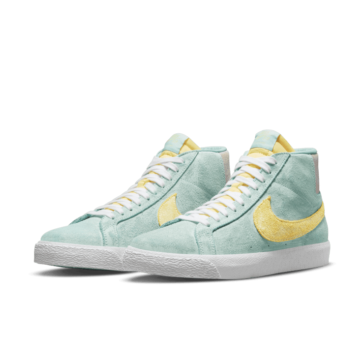 Nike SB Blazer Mid Faded Light Dew Angle 2