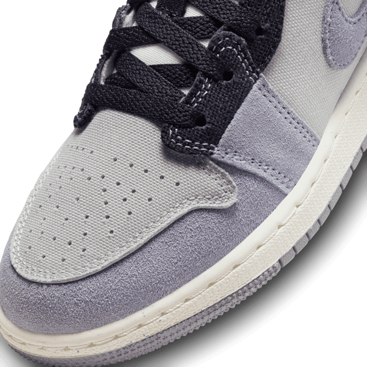 Air Jordan 1 Low SE Craft Cement Grey (GS) Angle 4