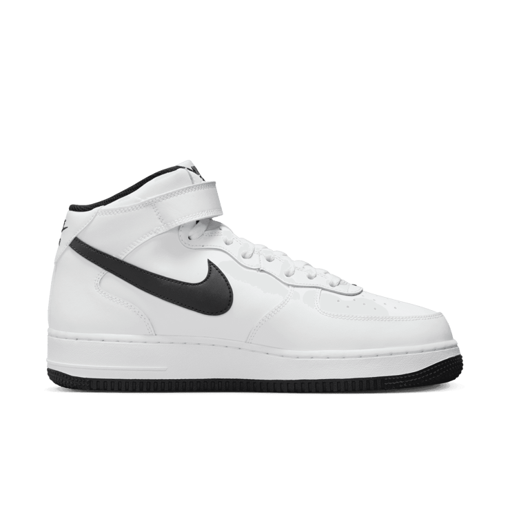 Nike Air Force 1 Mid '07 White Black Angle 1