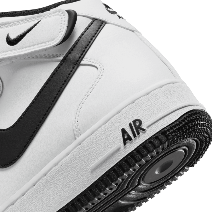Nike Air Force 1 Mid '07 White Black Angle 6